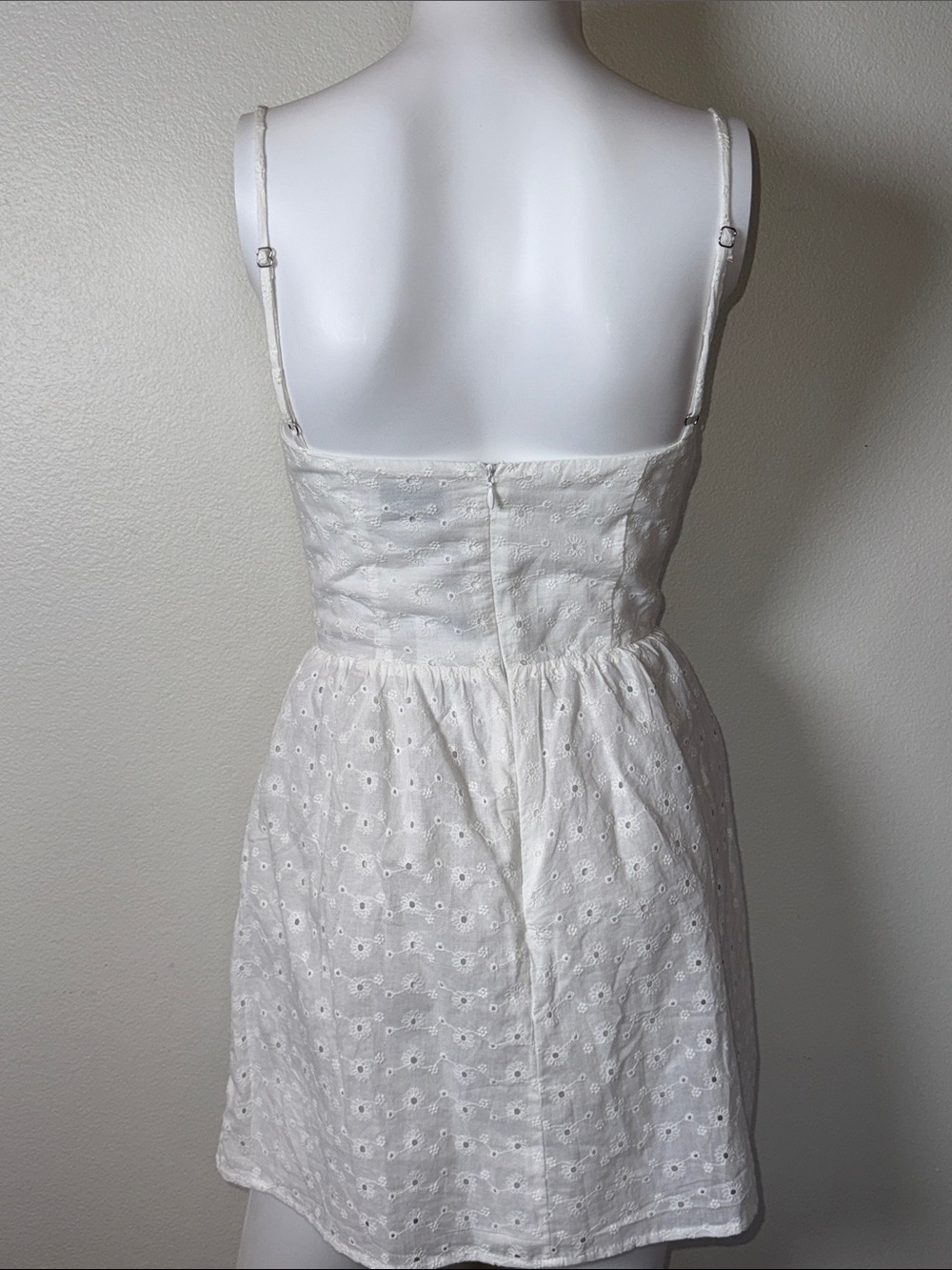 NWT Princess Polly Mckilah Mini Dress White Eyelet Bustier Graduation Sundress 2 - Picture 3 of 7